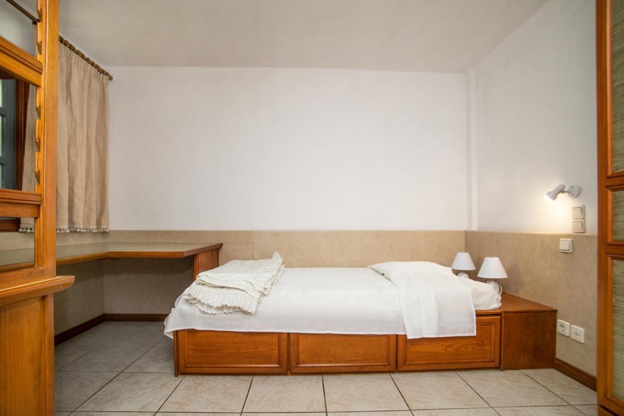 Villa Popillon 1 Myrties エクステリア 写真